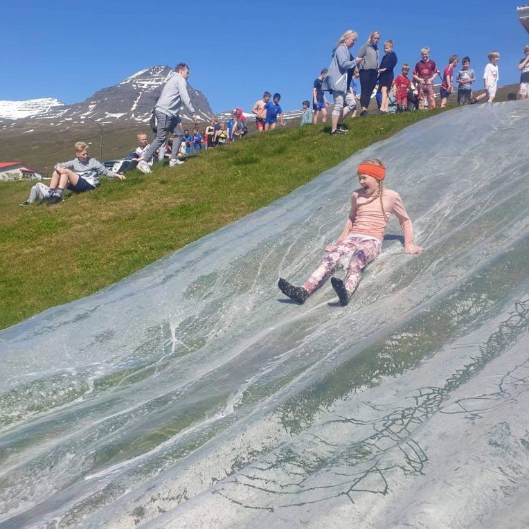 9ba5ef6d-7e54-466a-bded-fd457007890d