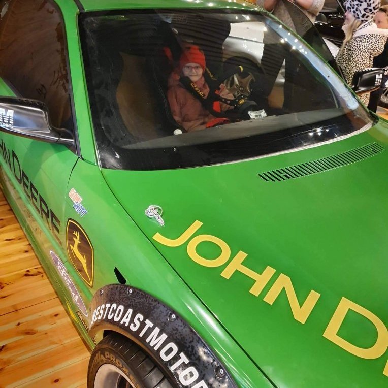 a06d6b4d-0754-4540-b399-cfb8f8dc57e8