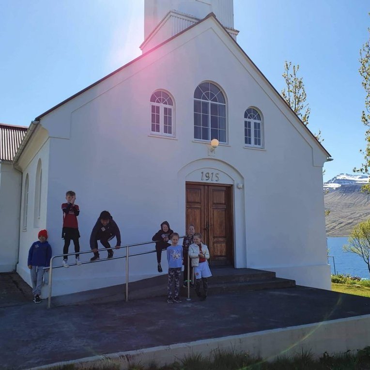 ab7d96b2-a0dd-4cd4-8853-59c4a9014271