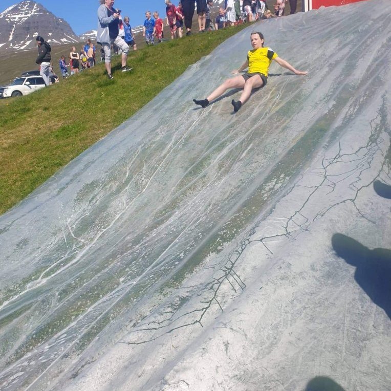 d54b130f-74a0-493d-89ff-09ca9571a6c3