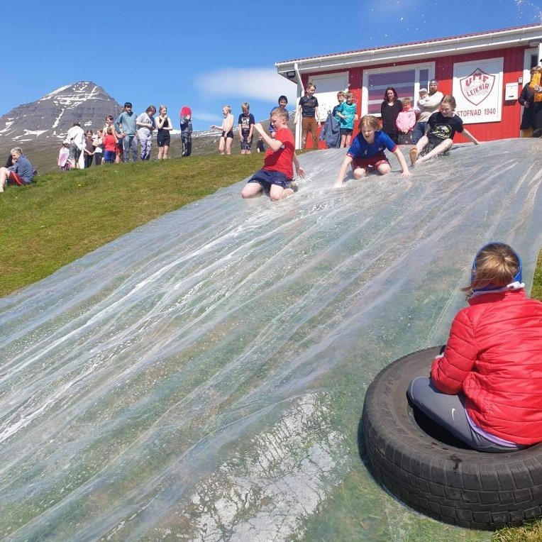 dba734cb-a1aa-487c-aba0-042efc46a096