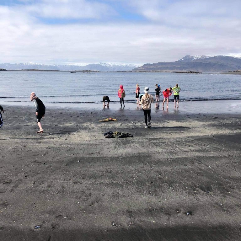 9886673d-5caf-4829-bfe8-de202e071a28