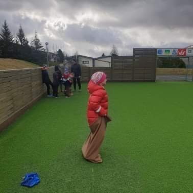 7b2cf6f3-728f-4317-824f-95f9580bacec