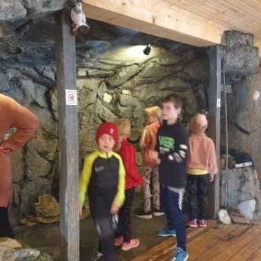 837abd24-a7d4-4265-8d94-7b2ecd55f736