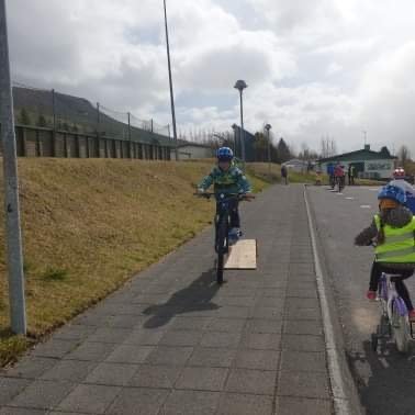 edd939a0-8195-4f52-90f1-93800fc66727