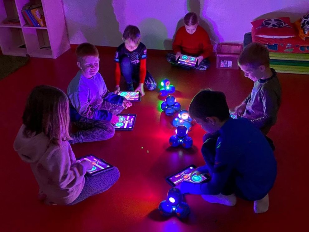 Nemendur í 2. og 3. bekk