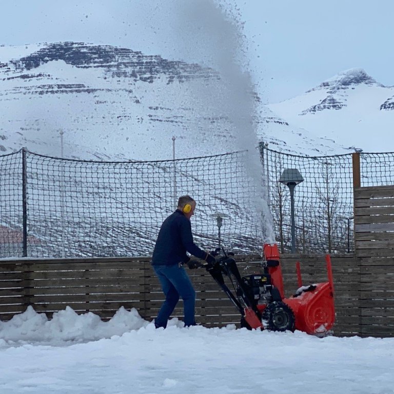 Eyþór og snjóblásarinn Drýfa