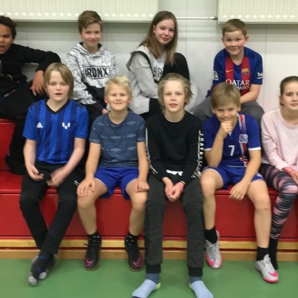 Legóhópurinn - tekið kl. 9:00 í gærkvöldi.