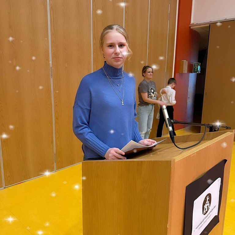 Lilja Dís varð í 3.sæti í Stóru Upplestrarkeppninni. Til hamingju!